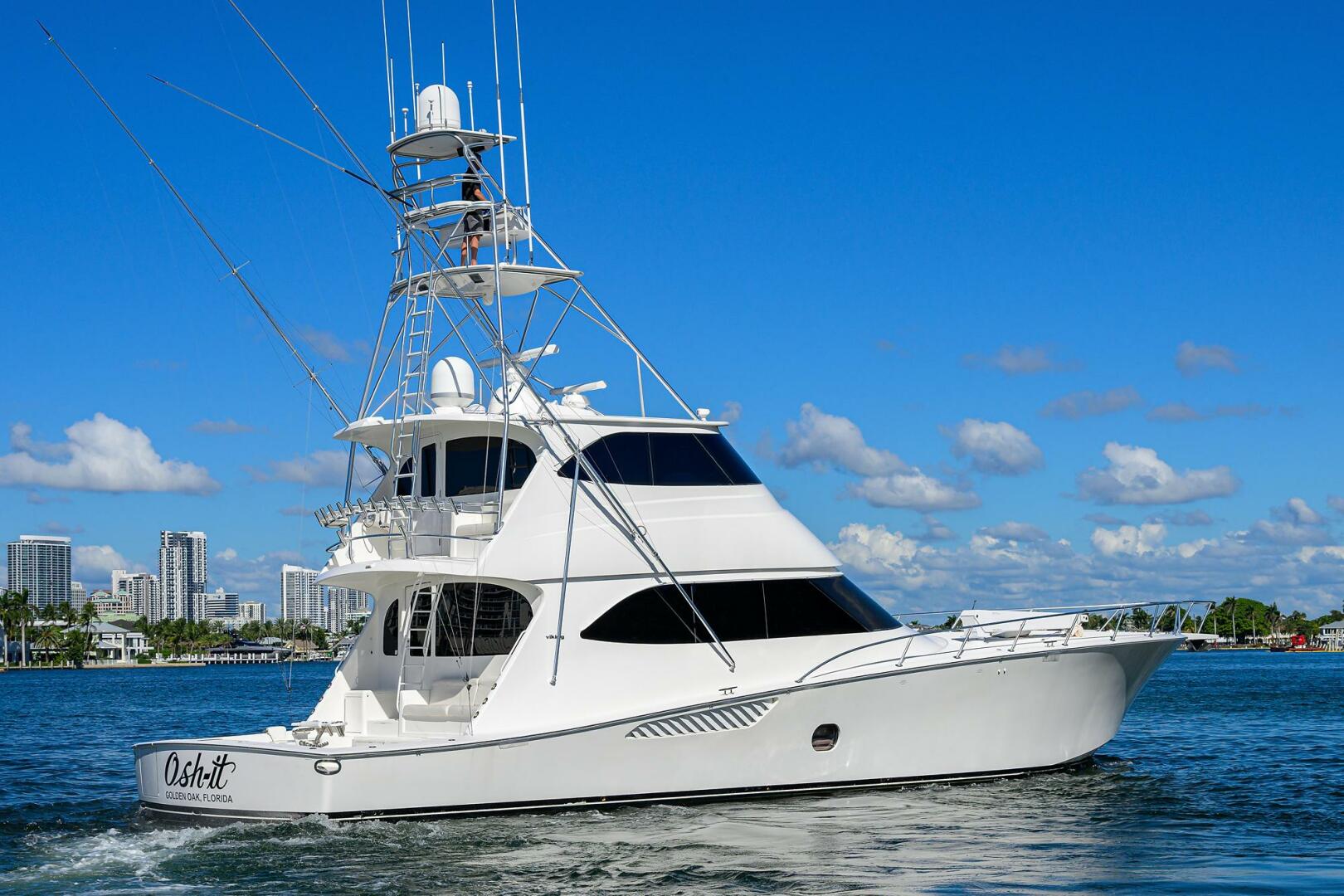 2014 Viking 76 Enclosed Bridge - Image 2
