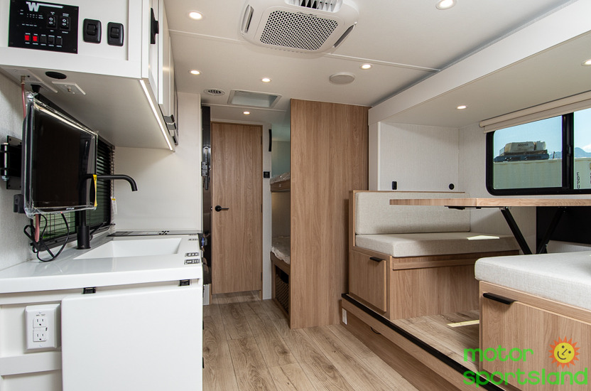 2027 Winnebago Micro Minnie 2200MBH - Image 16