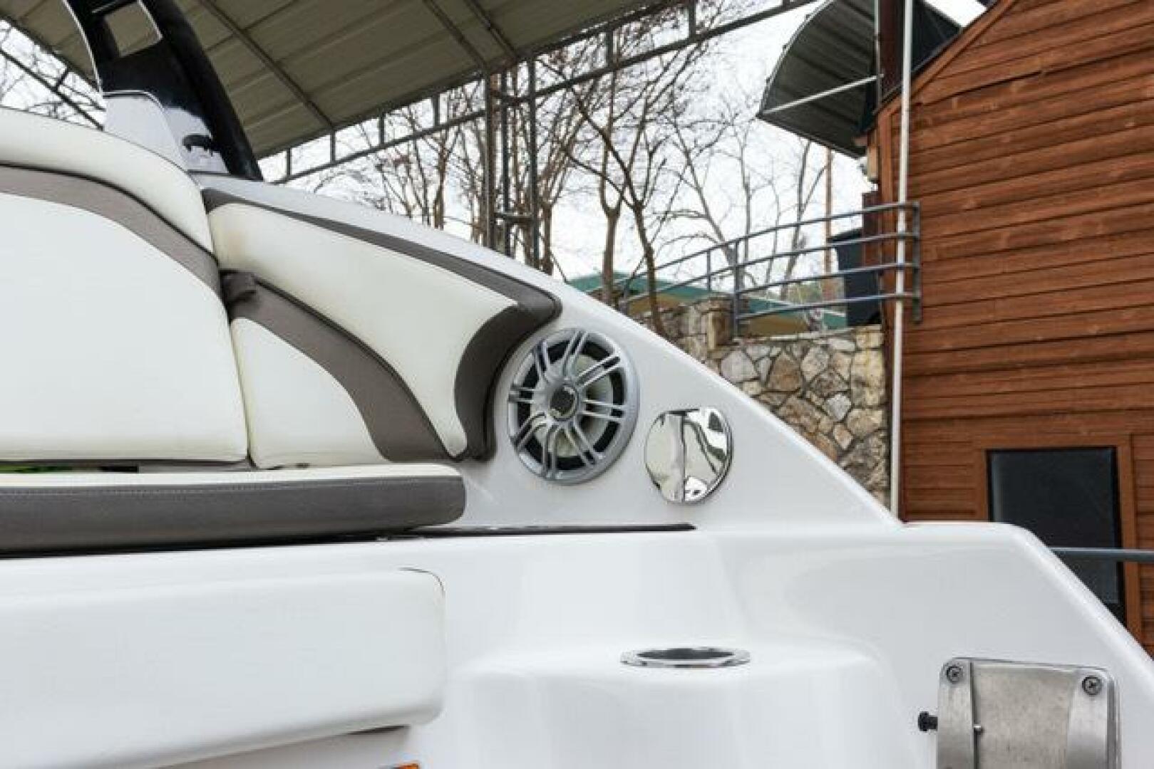 2016 Yamaha Boats 242 Limited S E-Series - Image 48