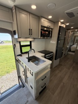2027 JAYCO GREYHAWK 30Z - Image 5