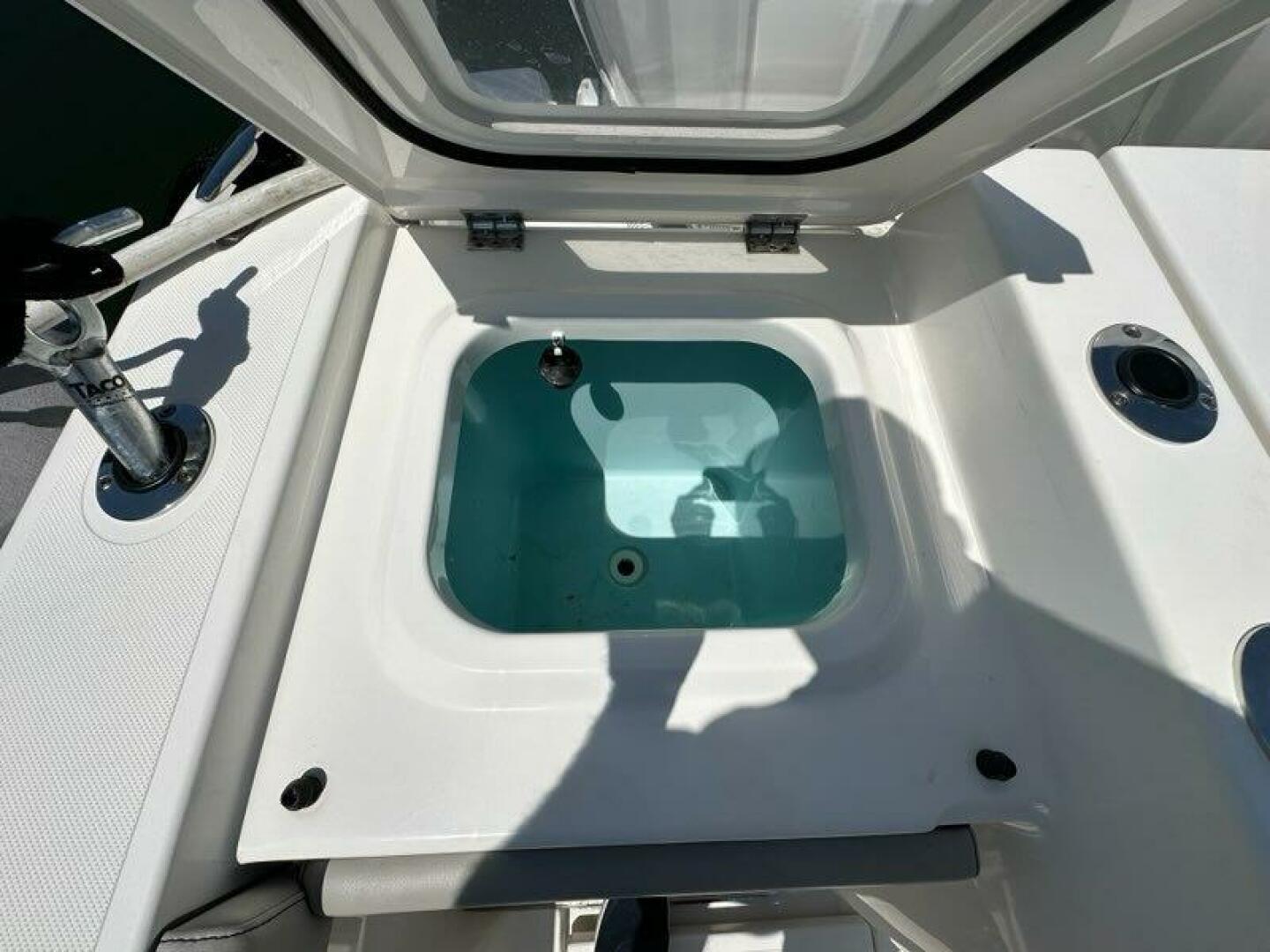2021 PURSUIT S 428 Sport Base - Image 15