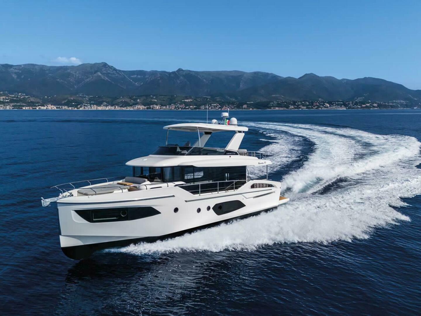 2010 Sea Ray 310 SUNDANCER - Image 6
