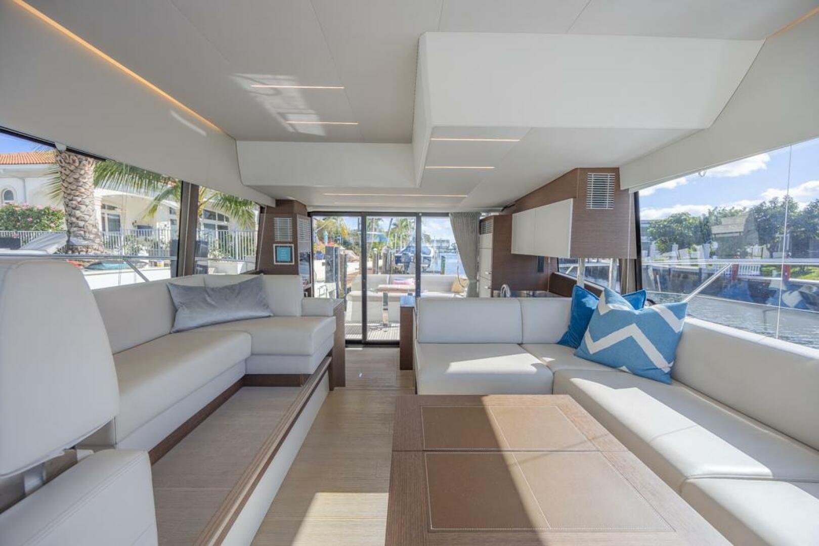 2021 Prestige 520 Flybridge - Image 43