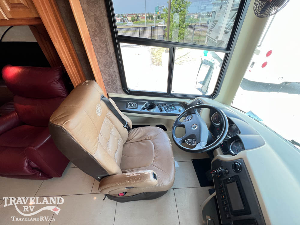 2015 Tiffin Phaeton 42 LH - Image 16