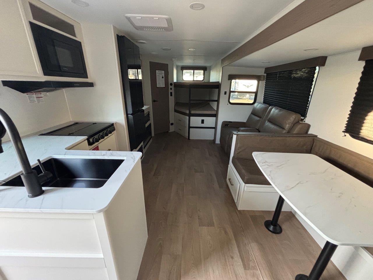 2027 Grand Design Transcend XPLOR 27DBX - Image 5