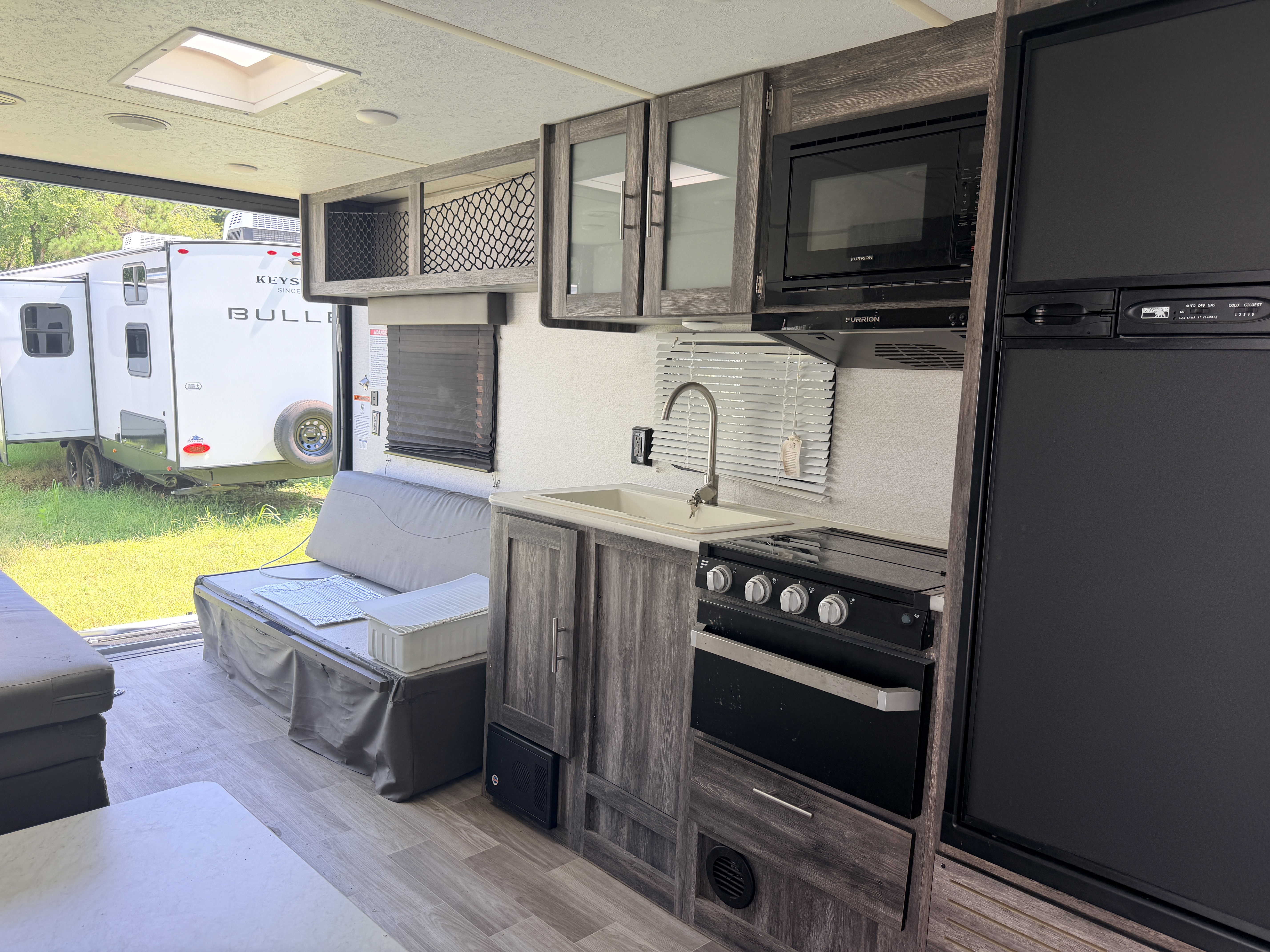 2019 Forest River Salem FSX 260RT - Image 13