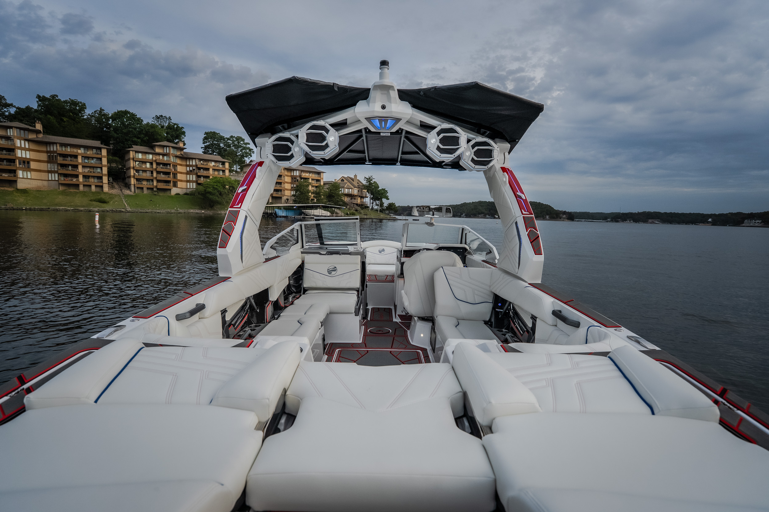 2027 Tigé  Ultré 25ZX  - Image 38