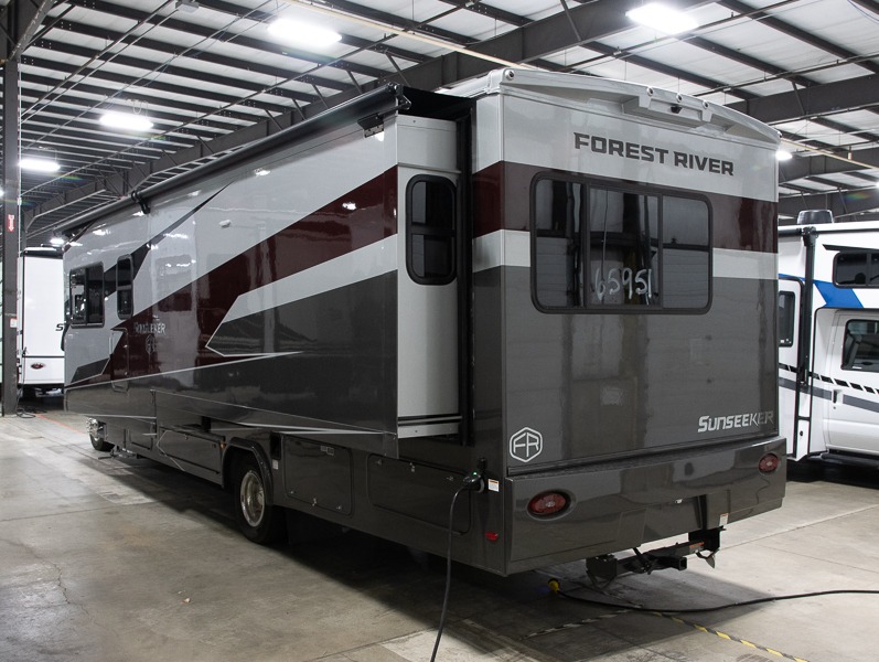 2025 Forest River Sunseeker 3050S - Image 3