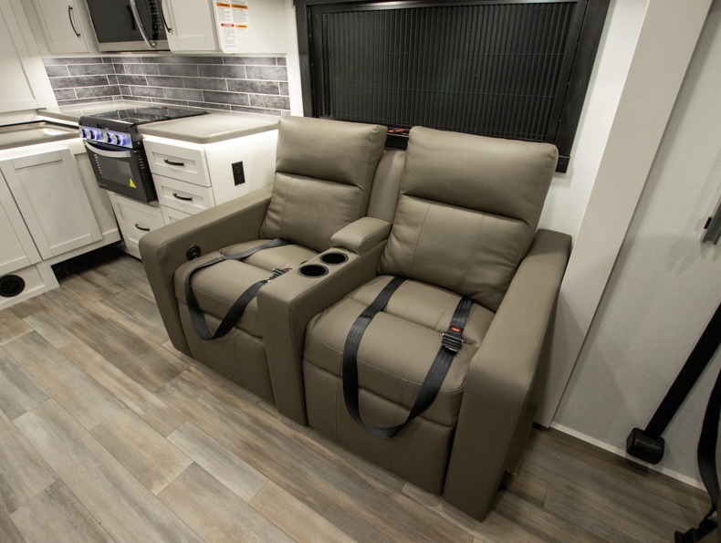 2026 Jayco Precept 31UL - Image 12