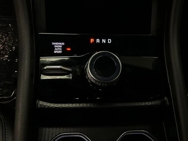 2024 Jeep Grand-Cherokee-L Laredo Altitude 4x4 - Image 19
