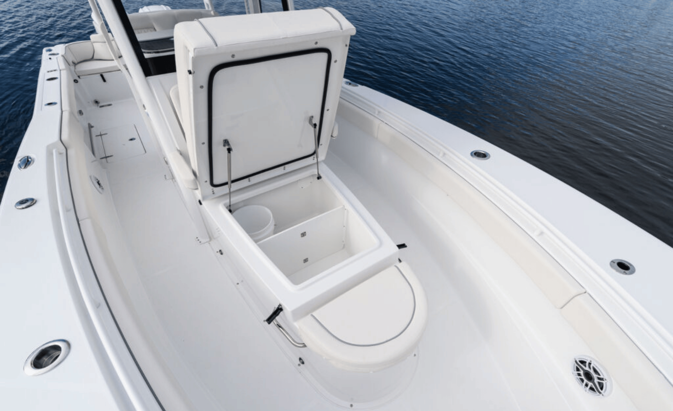 2027 Sea Hunt Ultra 285CB - Image 11
