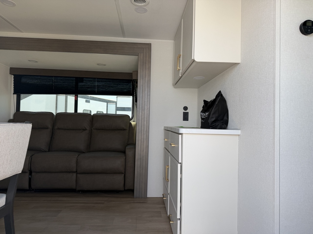 2026 Grand Design Transcend 285RKT - Image 3