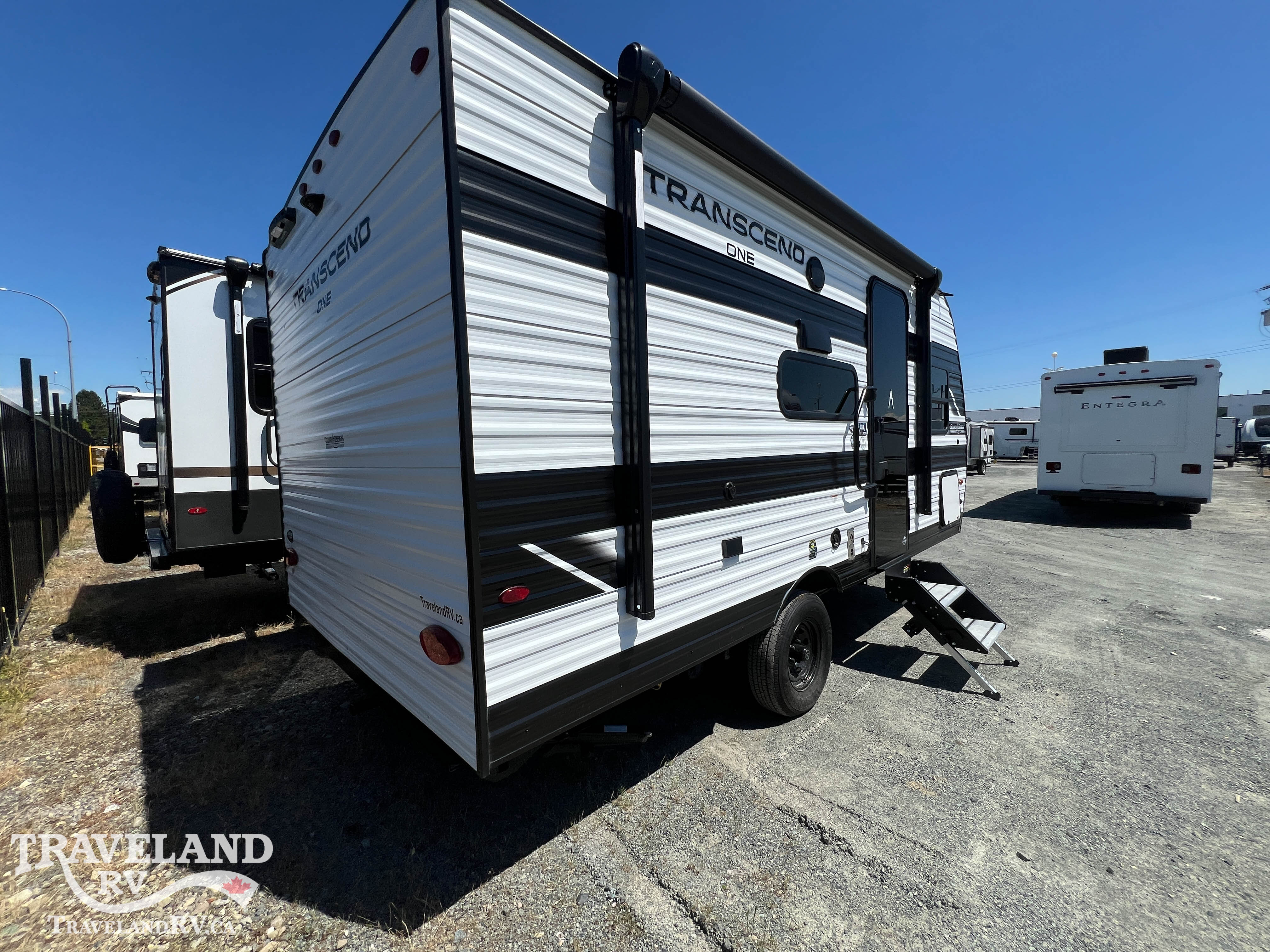 2025 Grand Design Transcend ONE 151BH - Image 6
