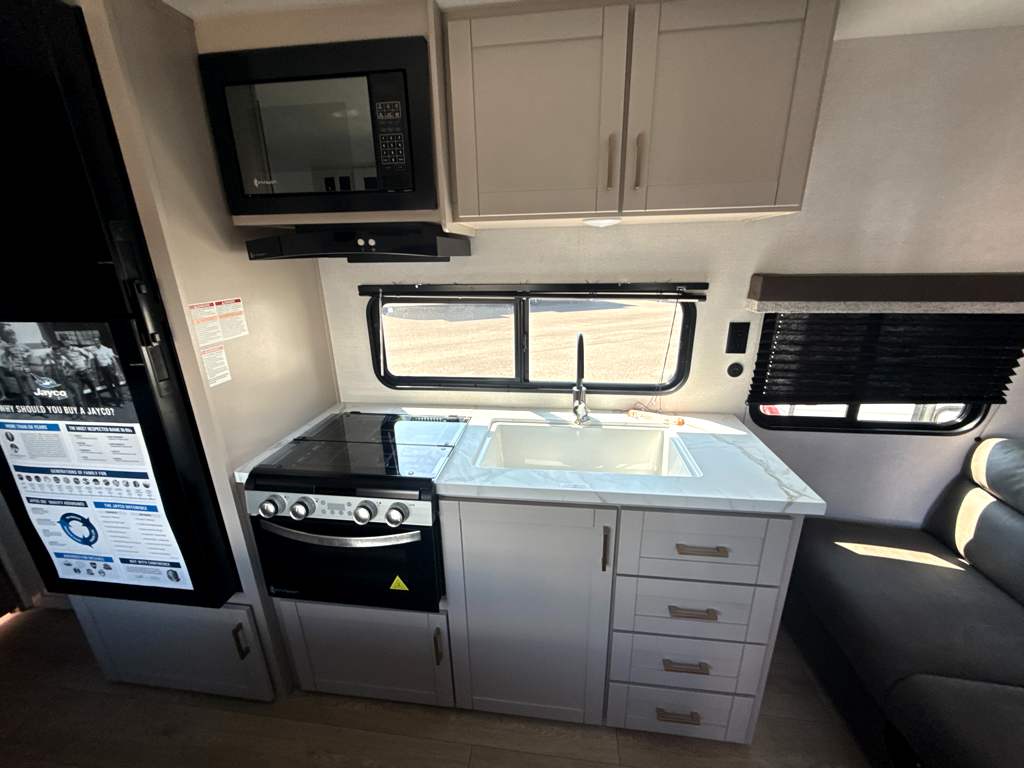 2027 Jayco Jay Flight SLX 260BH - Image 17