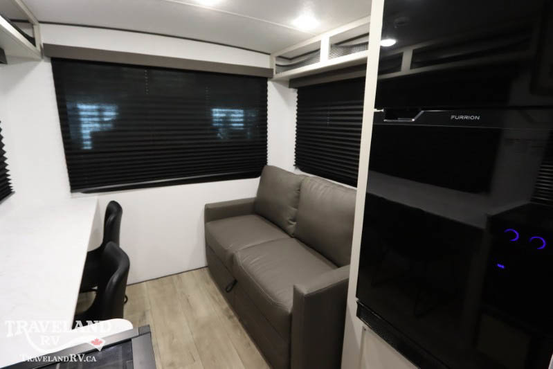 2025 Coachmen Northern Spirit Bijou 15RLB - Image 15