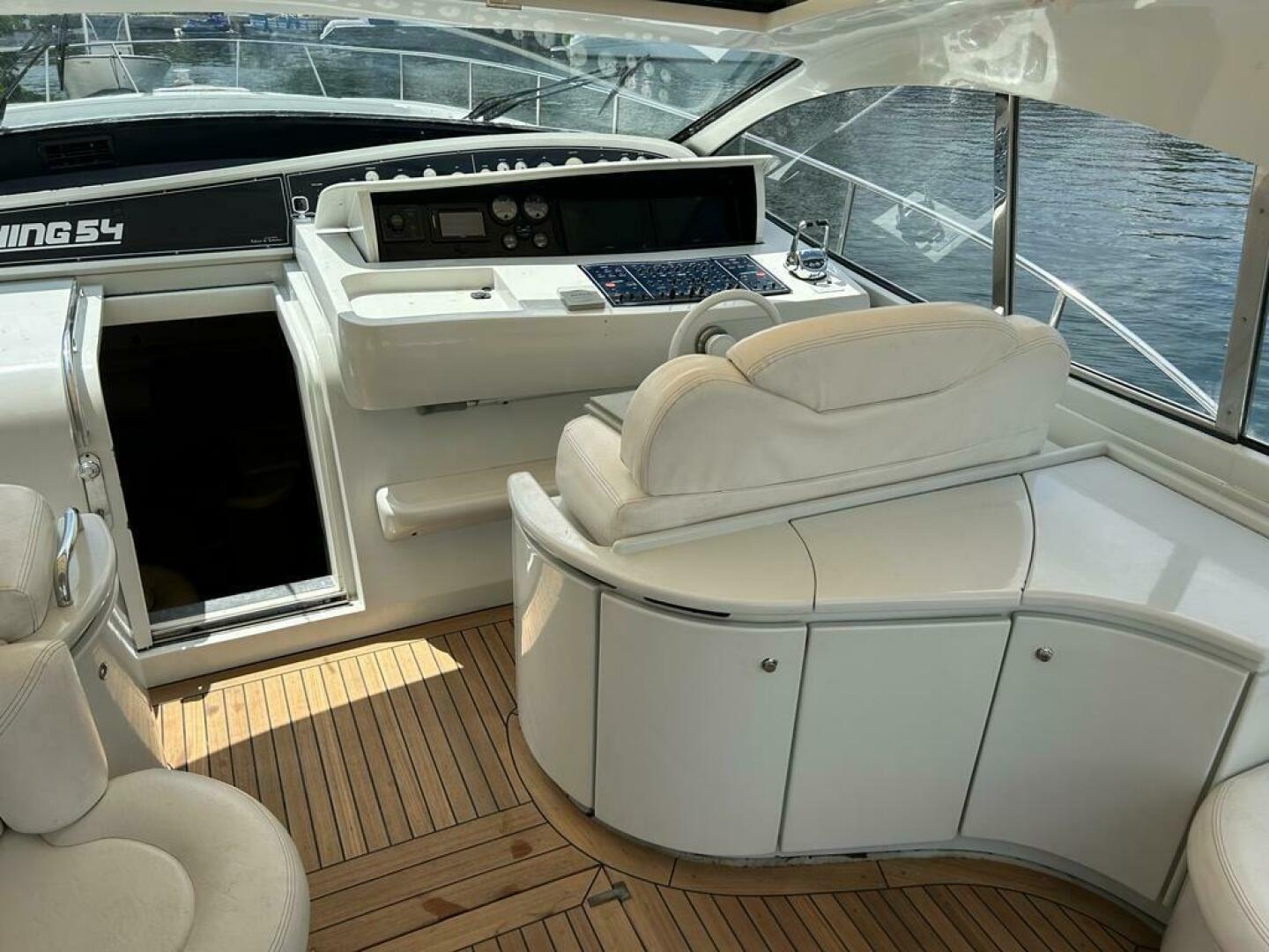 1999 Pershing 54 - Image 13