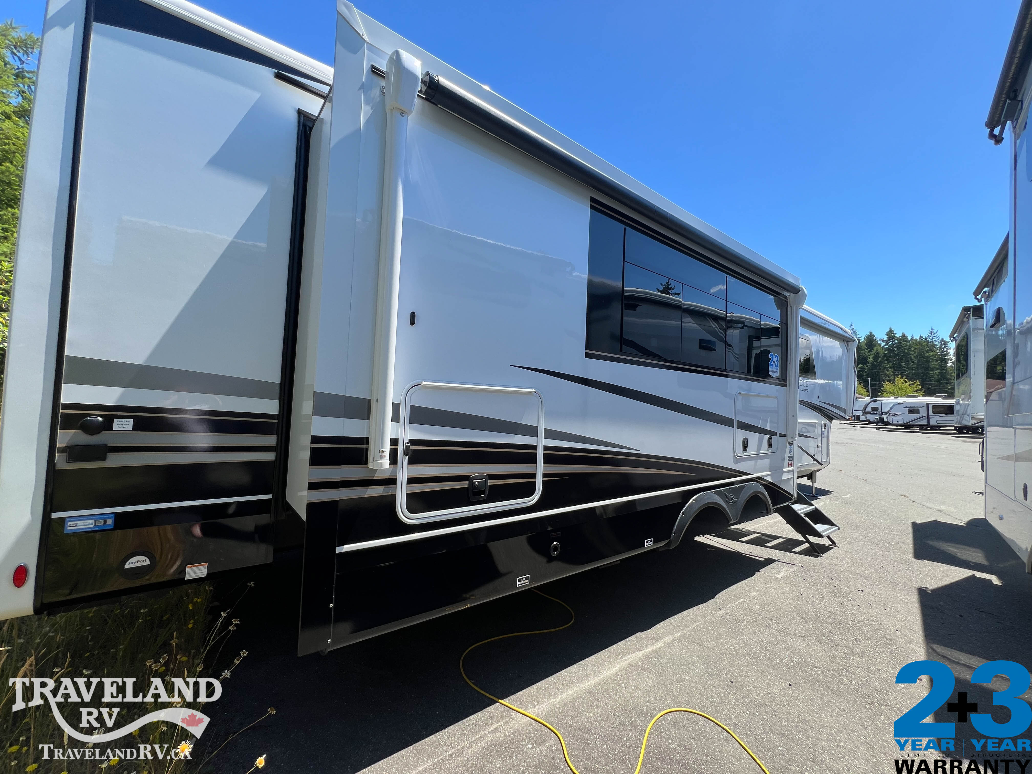 2026 Jayco Pinnacle 38FBRK - Image 5