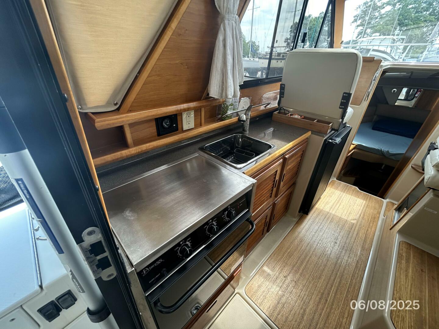 2012 Cutwater C28 - Image 30