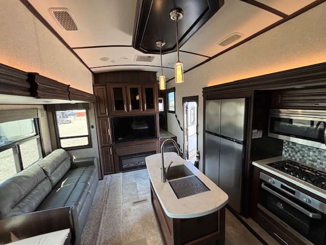 2018 Jayco North Point 379DBFS - Image 46