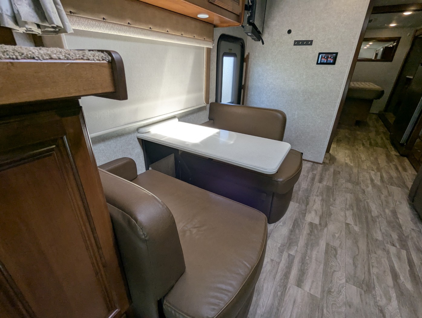 2019 Renegade RV Veracruz 35FWS - Image 33