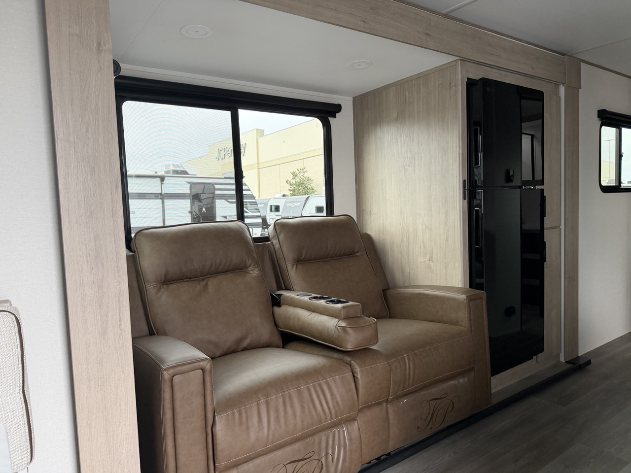 2026 Grand Design Imagine XLS 25RLE - Image 5