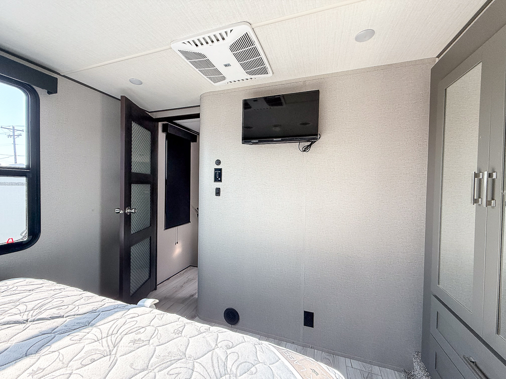 2020 GRAND DESIGN 395M - Image 46
