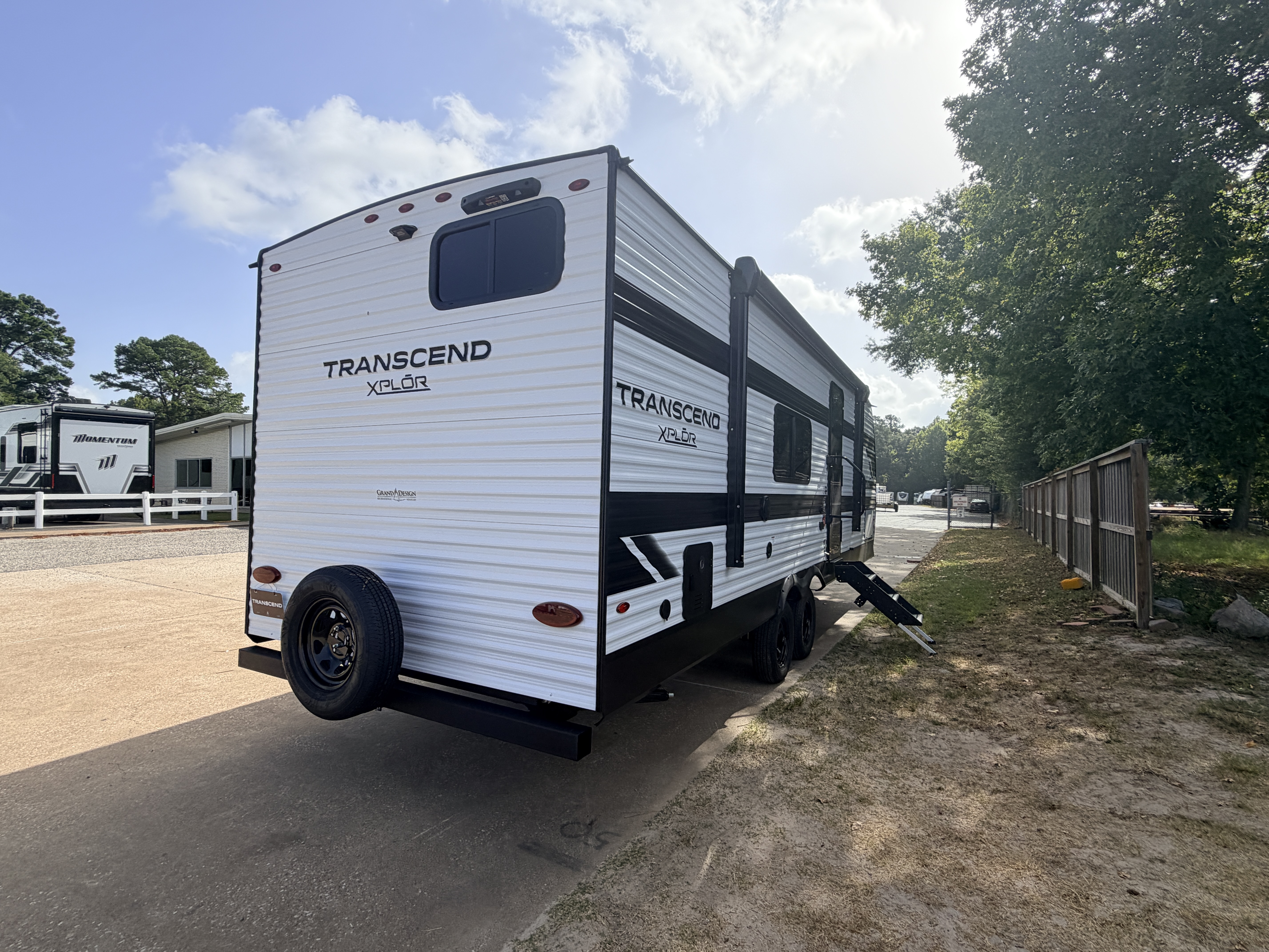 2027 Grand Design Transcend XPLOR 24BHX - Image 7