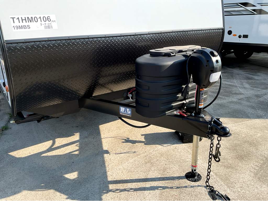2026 JAYCO Jay Feather 19 MBS - Image 28