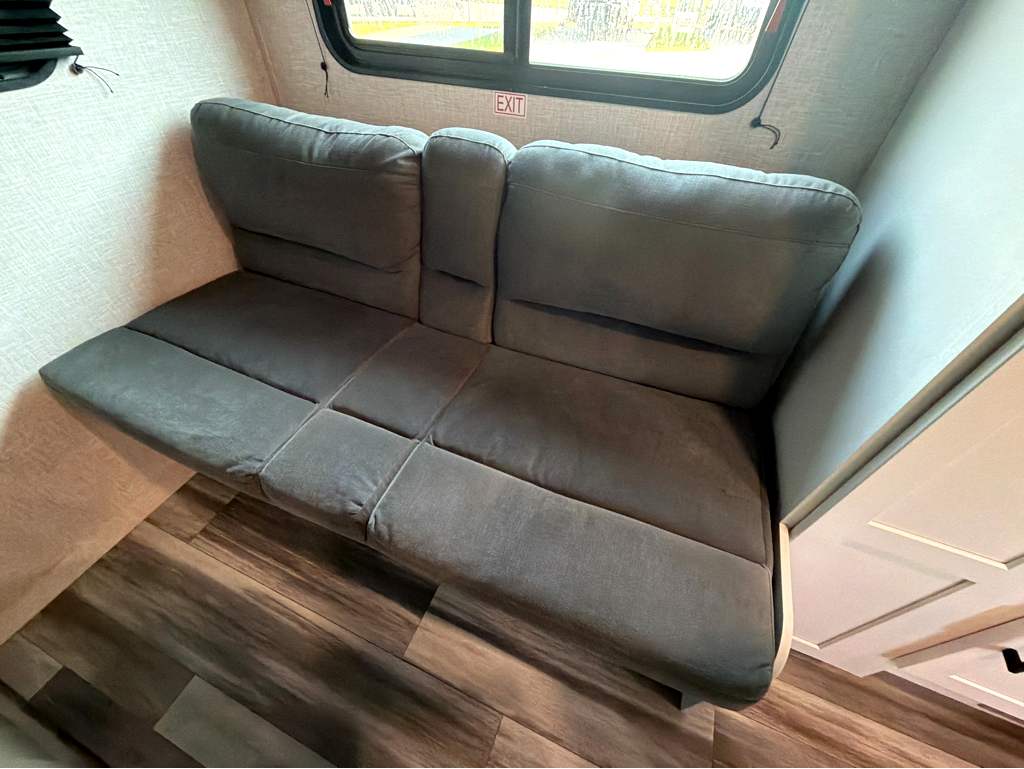 2025 JAYCO JAY FLIGHT SLX 210QB - Image 18