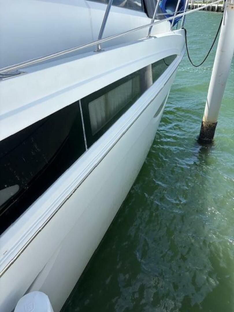 2006 Carver 43 Motor Yacht - Image 45