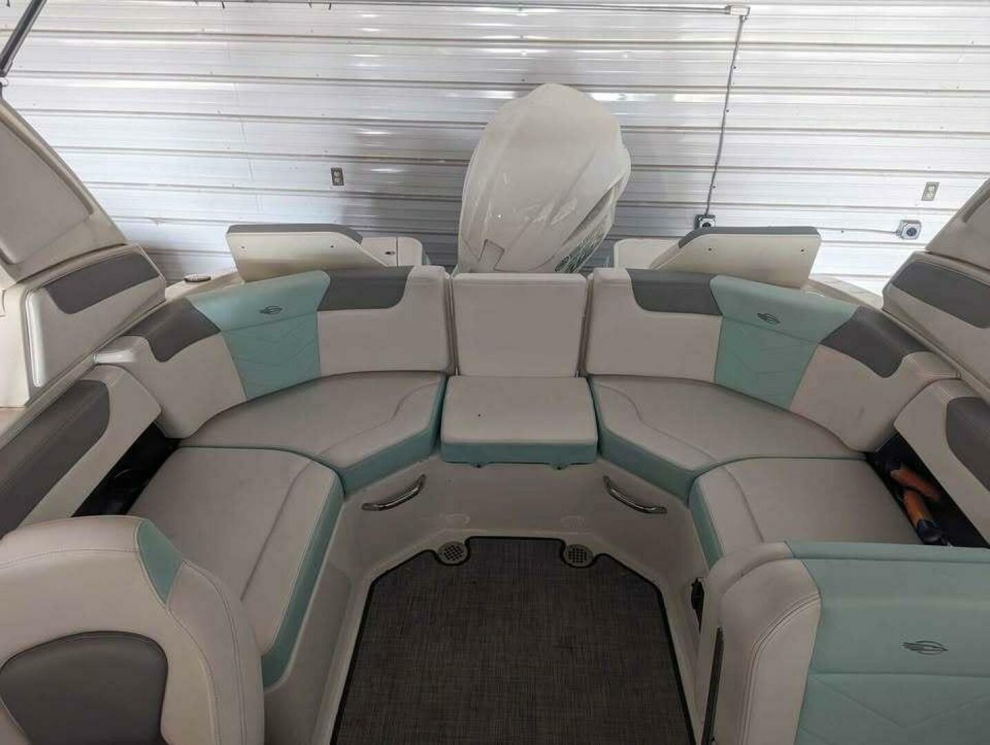 2021 Chaparral 230 SUNCOAST - Image 19