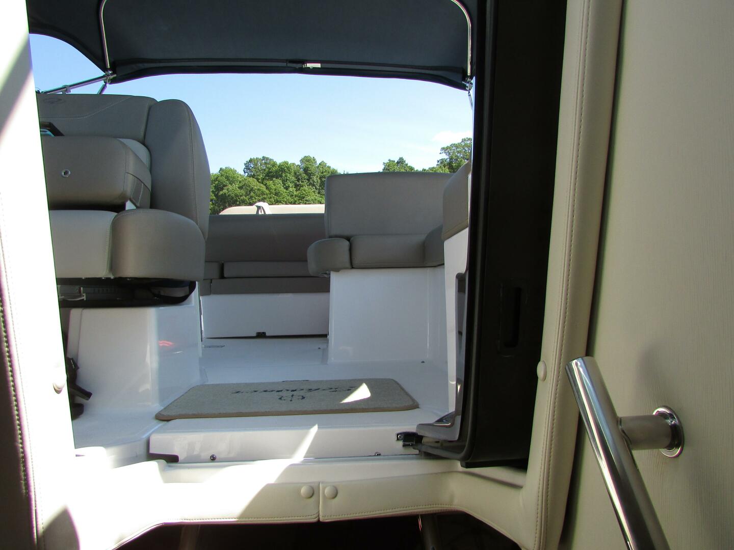 2015 Regal Express - Image 26