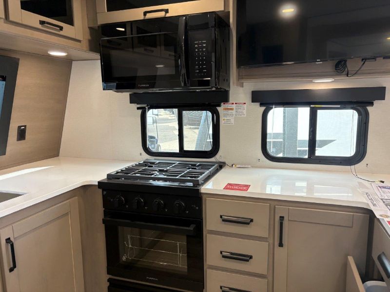 2026 Grand Design Reflection Travel Trailer 322FKTS - Image 8