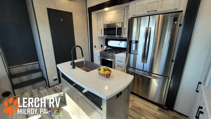 2022 KZ RV Durango Gold G387FLF - Image 24