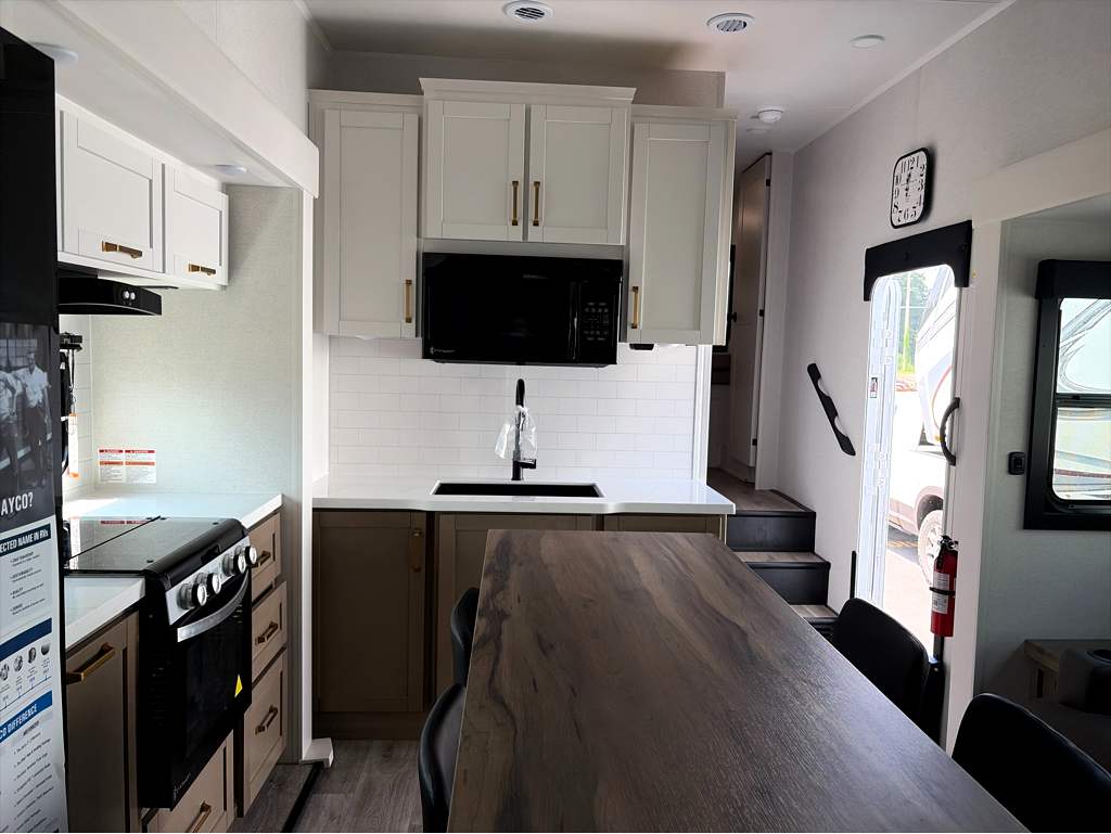 2027 JAYCO EAGLE 367TBTS - Image 10