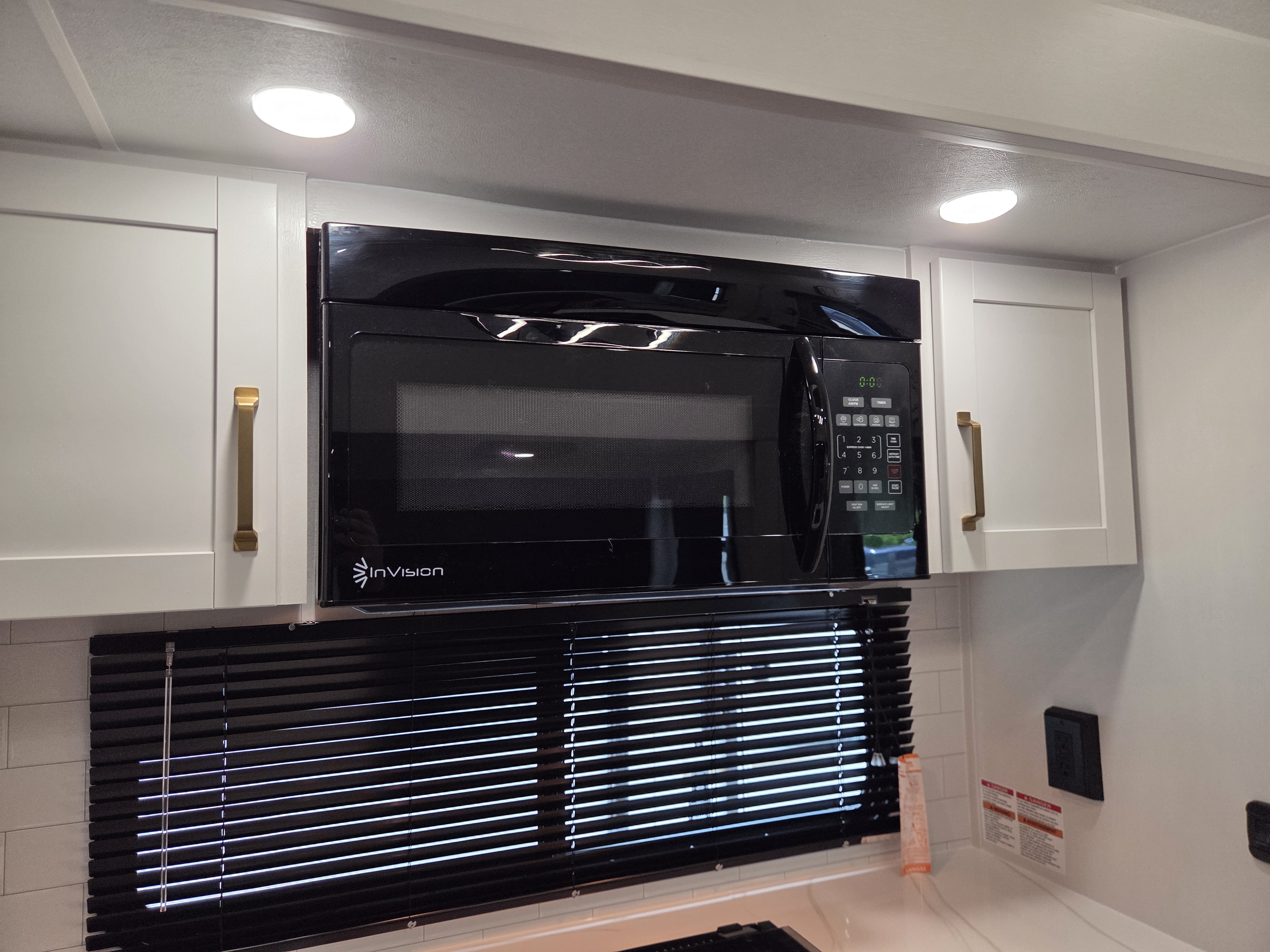 2027 Jayco Eagle 321RSTS - Image 7