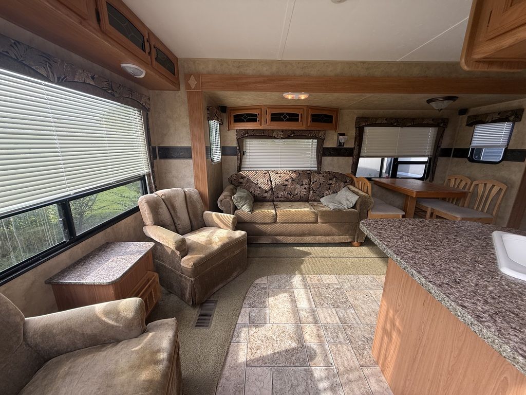 2006 Hornet 29rls - Image 3