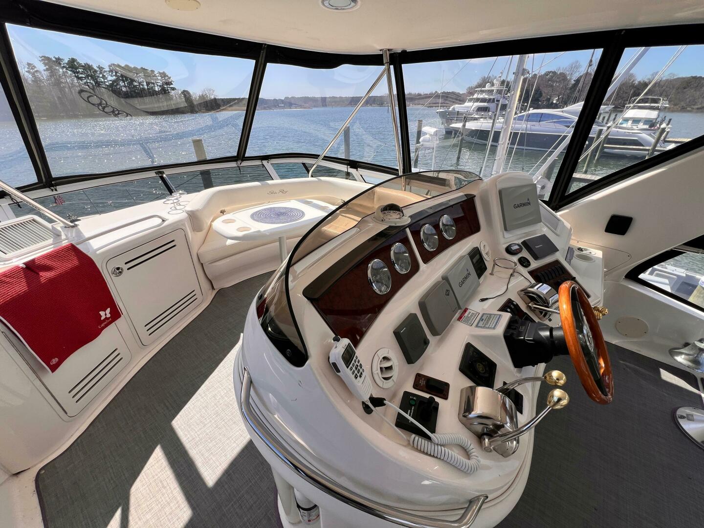 2004 Sea Ray 480 Sedan Bridge - Image 8
