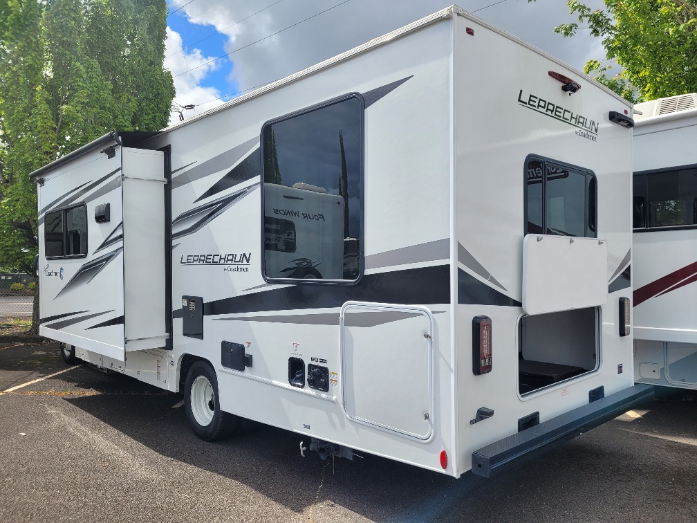 2025 Coachmen Leprechaun 260QB - Ford E-450 - Image 3