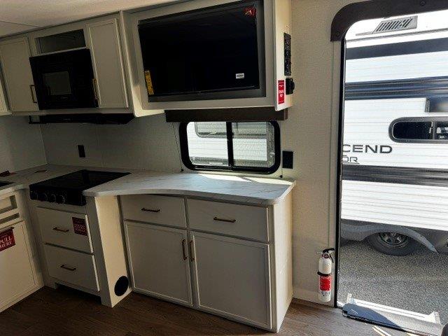 2027 Grand Design Transcend 265BHT - Image 13