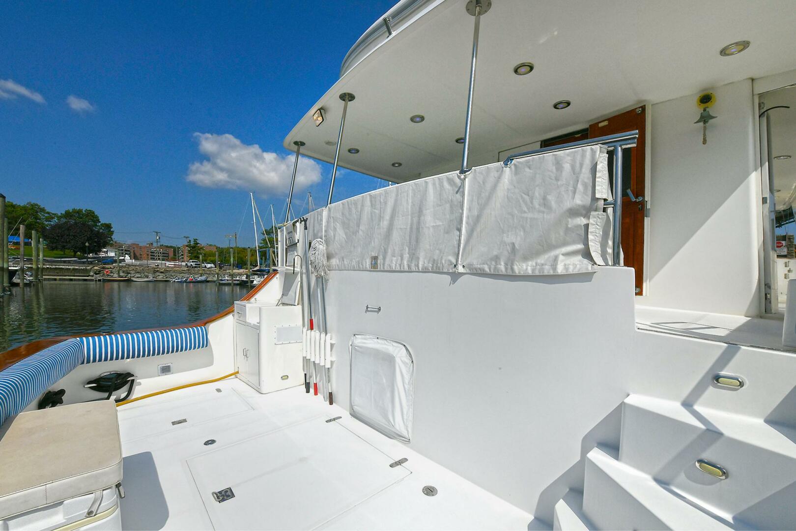 2002 Grand Alaskan Flushdeck - Image 6
