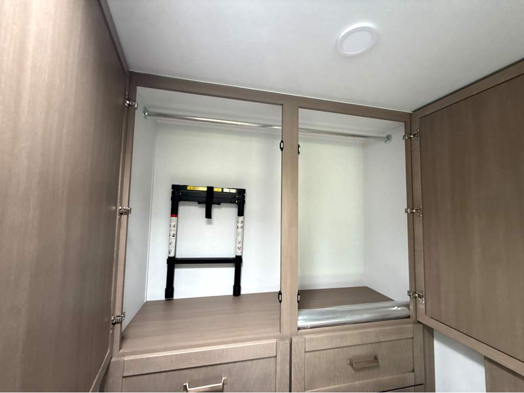 2027 ENTEGRA COACH ODYSSEY 24B - Image 24