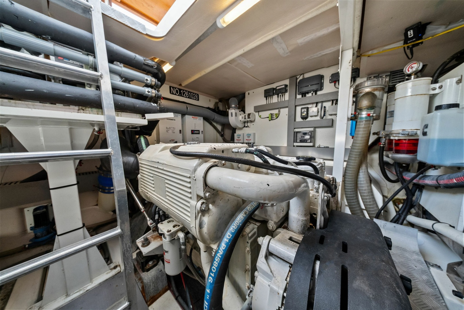 2015 Prestige 550 Base - Image 68