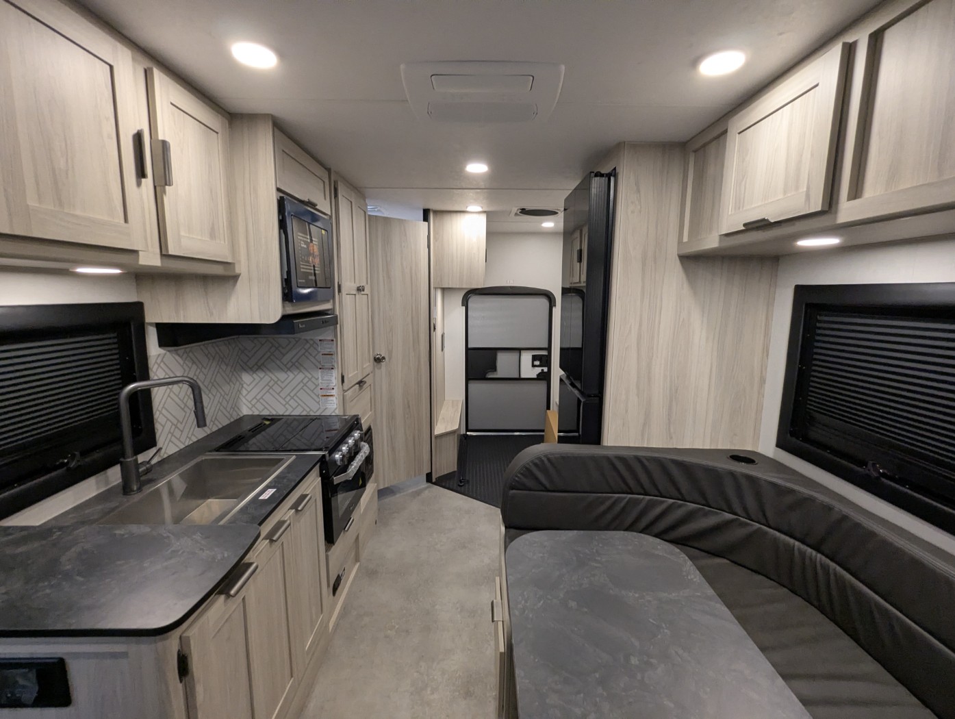 2027 Coachmen Cross Trail 22XG - Image 14