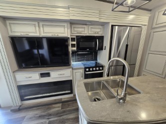 2021 KEYSTONE COUGAR 357UMR - Image 9