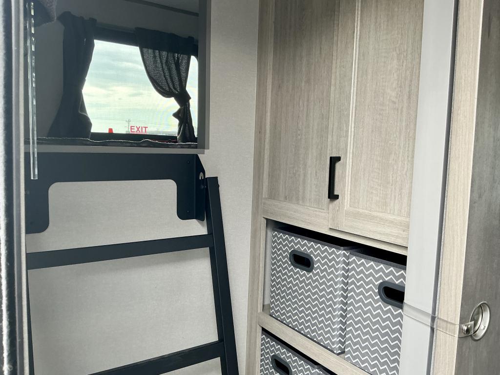 2026 COACHMEN 333DORM - Image 20