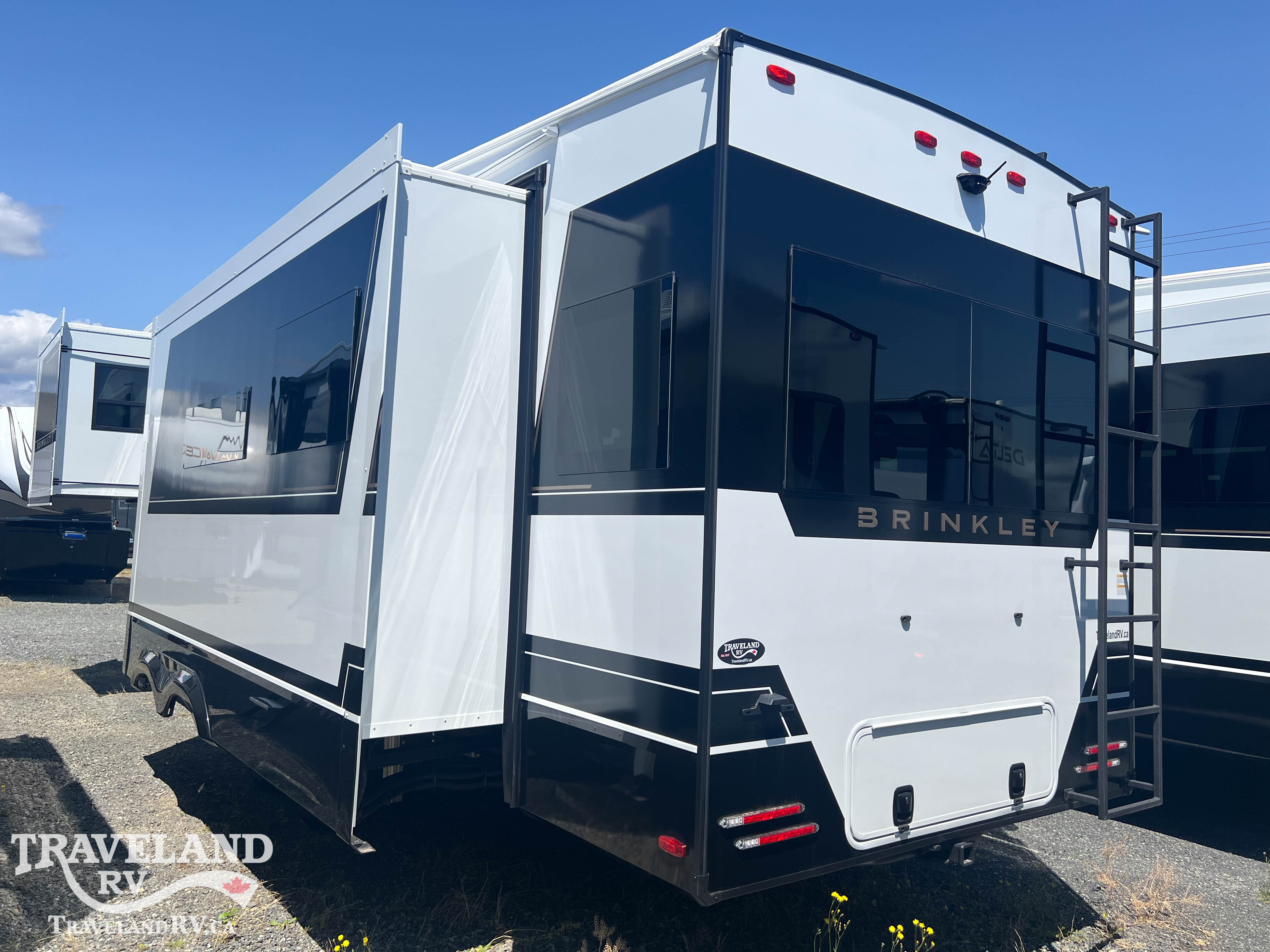 2027 Brinkley RV Model Z 3100 - Image 7