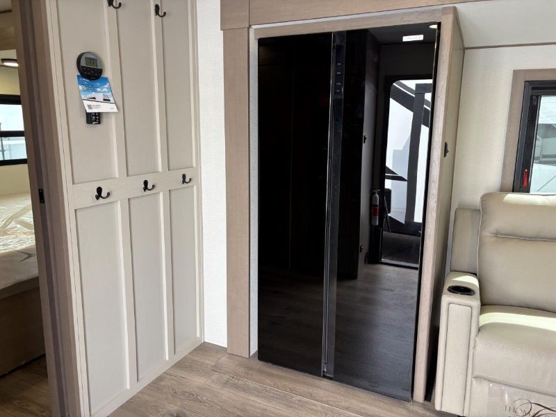 2026 Grand Design Reflection Travel Trailer 322FKTS - Image 12