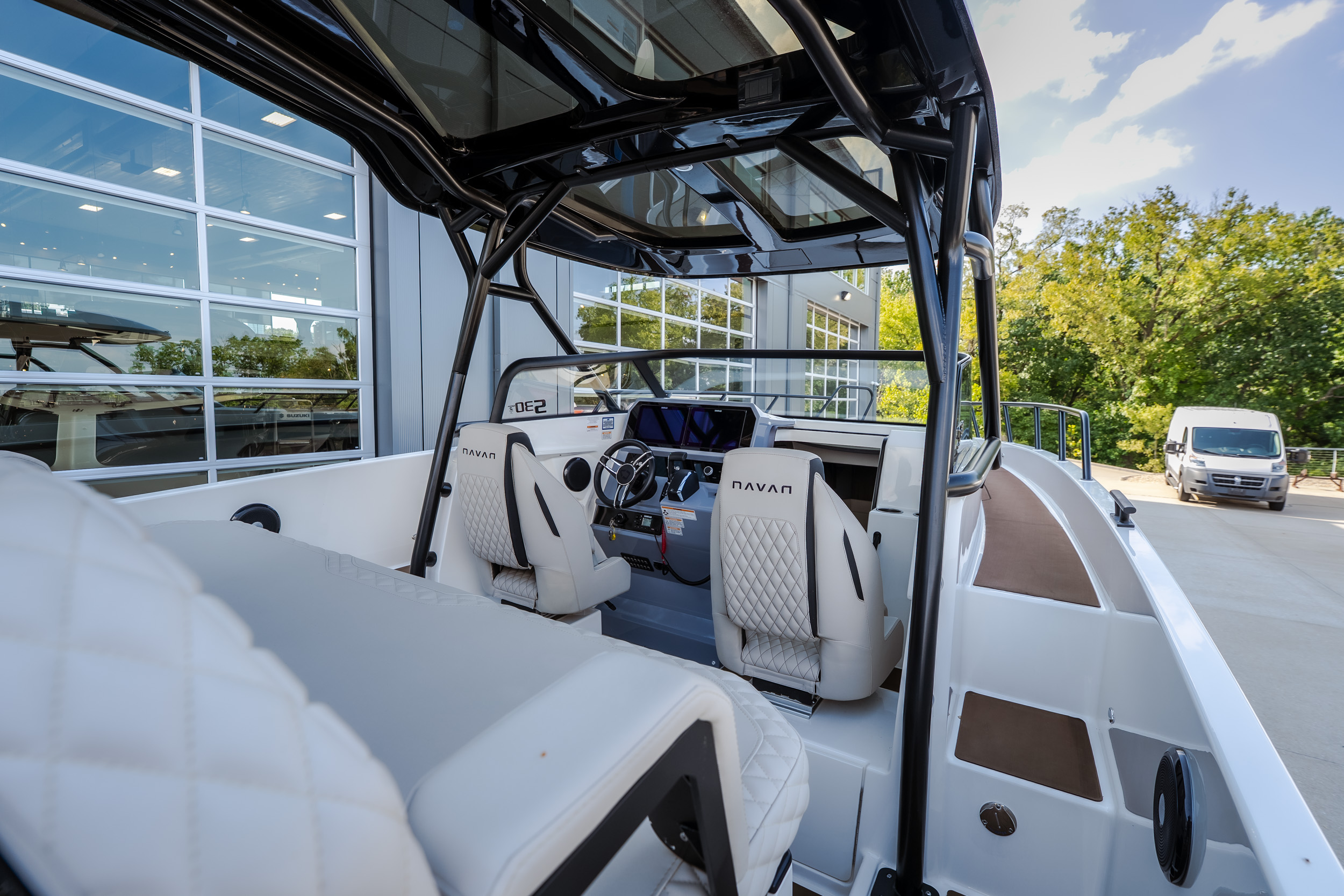 2025 Navan S30 - Image 24