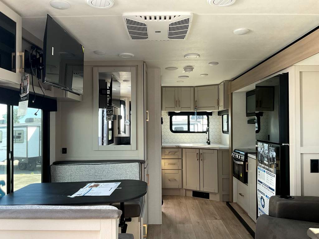 2027 JAYCO Jay Feather 21MML - Image 7